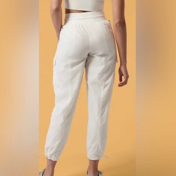 🍦NWT🍦 Athleta x Alicia Keys Utility Pants Sz 8 - Picture 2 of 7